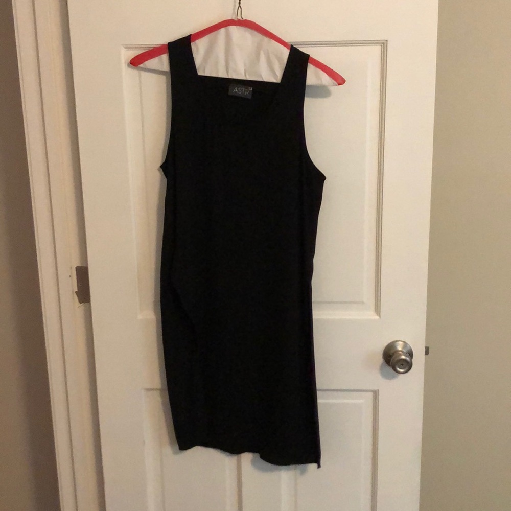 Blank tunic tank top with side slits